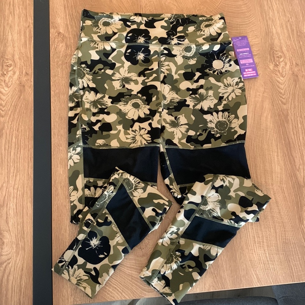 Leggings brand new tags still on